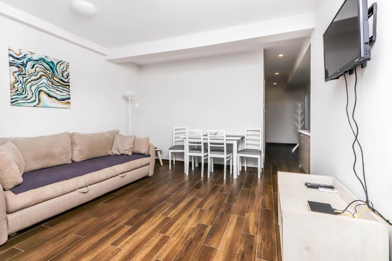 Timea Apartment Tivat Eksteriør bilde