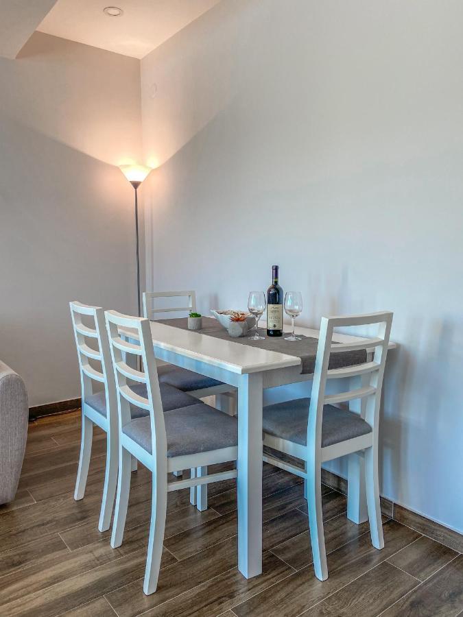 Timea Apartment Tivat Eksteriør bilde